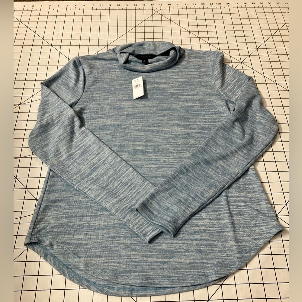NWT Banana‎ Republic Women’s Small Luxe Spun Turtleneck Sweater